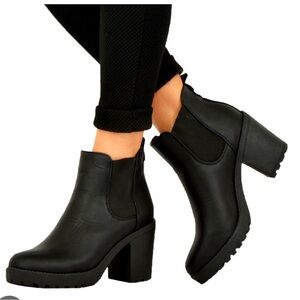 STYLISH S ABBY ~ Womens Platform Chelsea Ankle Boots